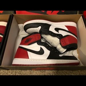 Air Jordan’s 1 Retro High OG “Black Toe”